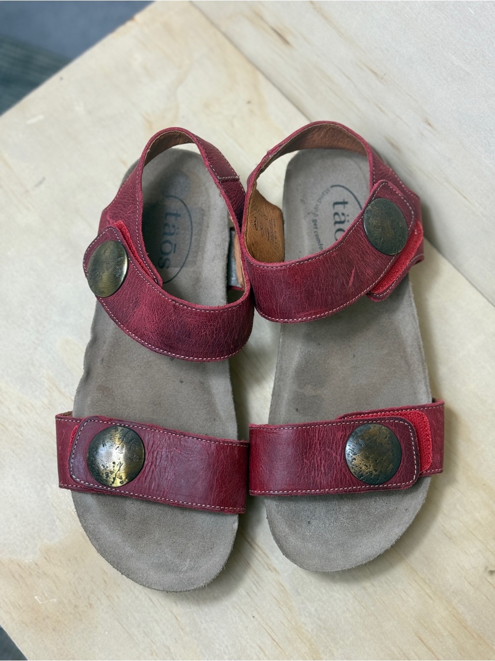 Taos Footwear Red Leather Adjustable Strap Sandals with Decorative Buttons
